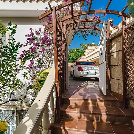 דירה Luxury El Duque אדחה