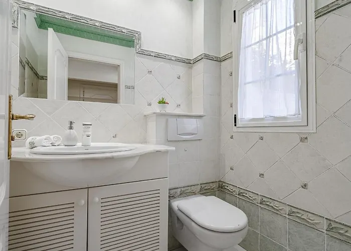 Luxury El Duque Apartament *