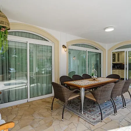 Apartment Luxury El Duque *