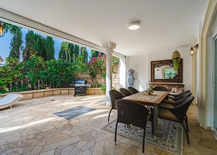 Luxury El Duque Lejlighed *