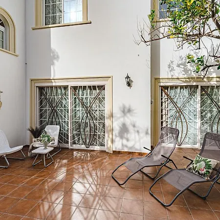 아파트 Luxury El Duque 아데제